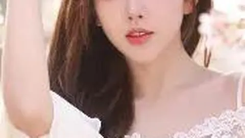 中国选手亓祥宇在成都世运会男子单人霹雳舞项目中荣获金牌