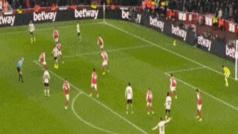 居莱尔应加强训练，恰尔汗奥卢期待其加入国米