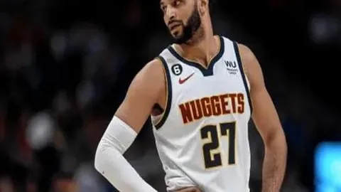 曼联或迎乔纳森-戴维？红魔锋线补强仍待定！